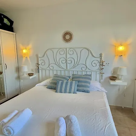 아파트 Algaiarens -apartamento Con Piscina Junto La Playa